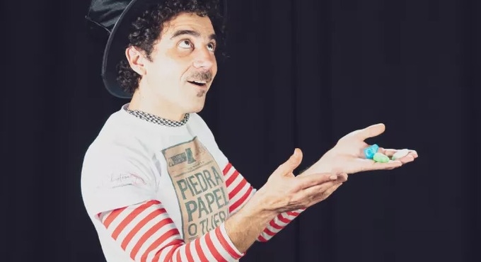 Cartel del espectáculo Piedra, Papel o Tijera - Mago Nicols